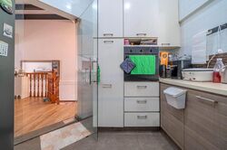 Flora Road (D17), Terrace #460375121